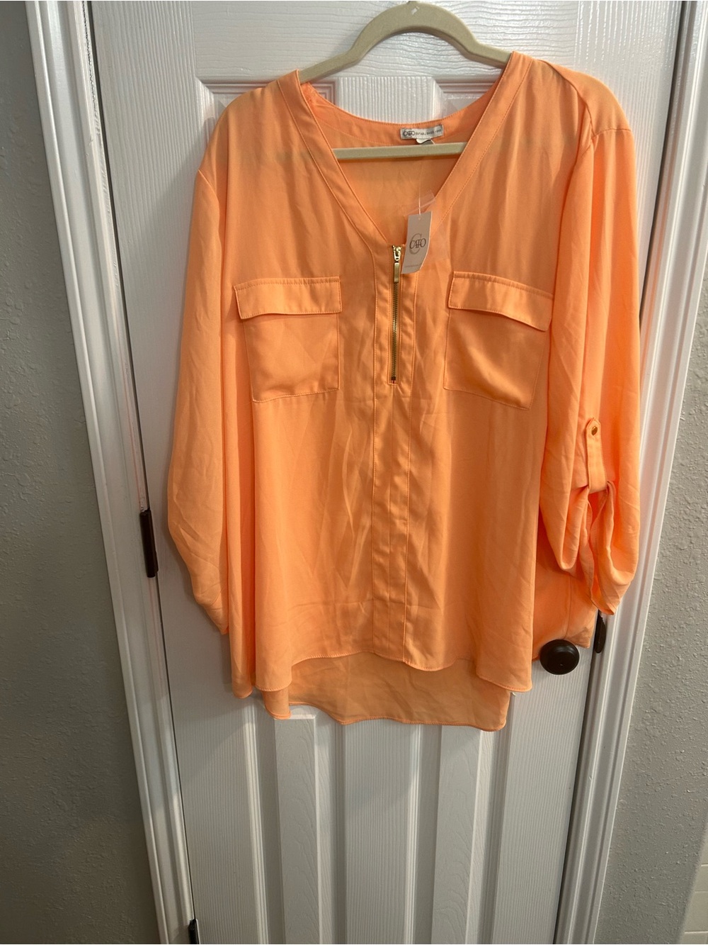 Cato Peach Solid V-Neck 3/4 Sleeve Zip Front Blouse Women's Plus 22/24W NWT